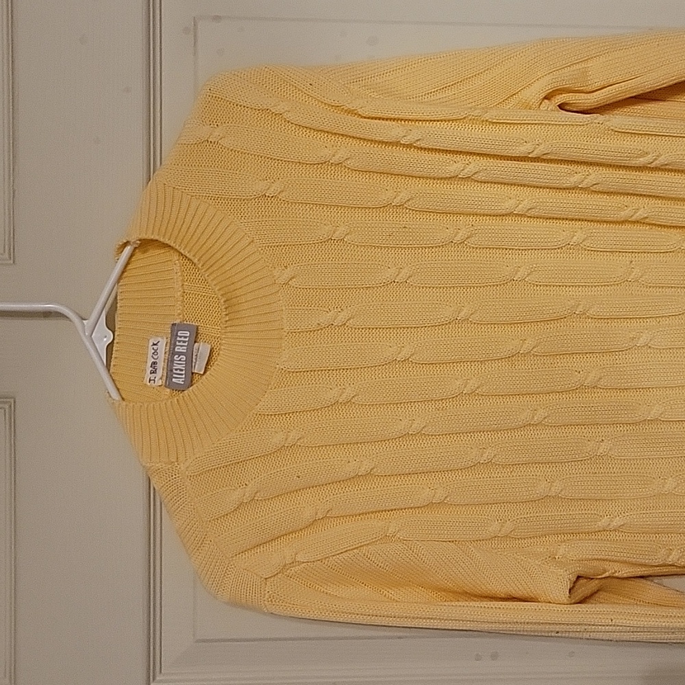 Alexis Reed sweater - Picture 2 of 6